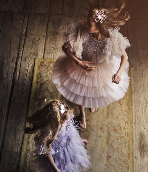 Editorial: Junior Style London "Rustic Elegance" featuring Sienna Likes to Party Accessories