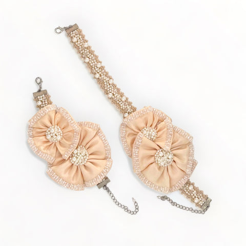 Necklace and bracelet set for flower girls