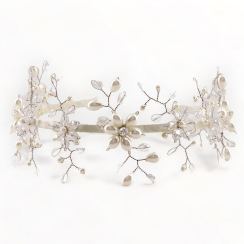 Best Flower Girl Hair Accessories by Sienna Likes to Party