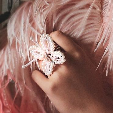 The Amaryllis Pink Pearl Butterfly Luxury Ring.