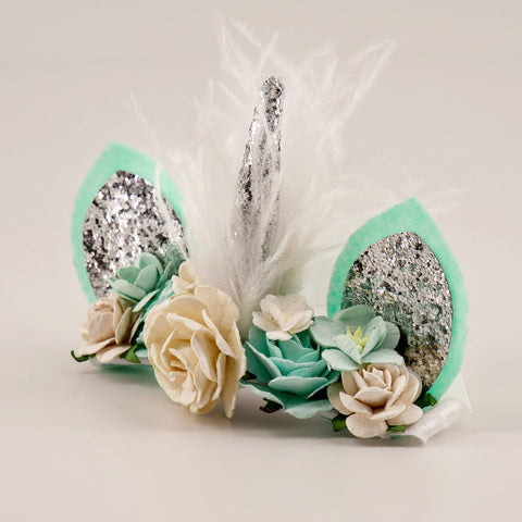 The Unicorns and Dreams Designer Girls Elastic Headband.